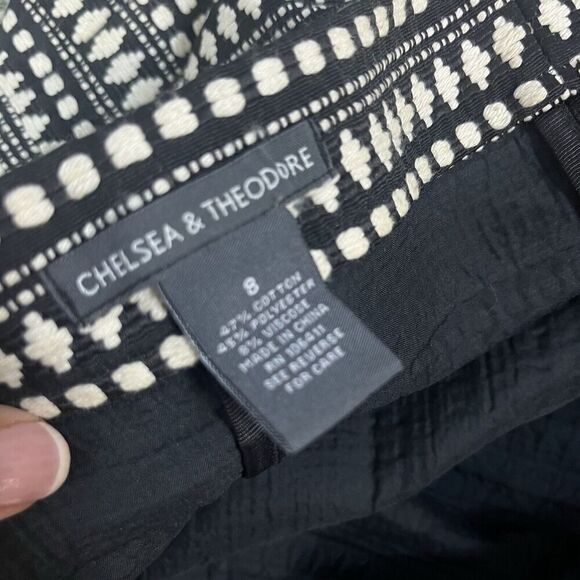 Chelsea & Theodore Skirt size 8 Black Ivory Tweed Straight Above Knee Casual - Picture 10 of 10